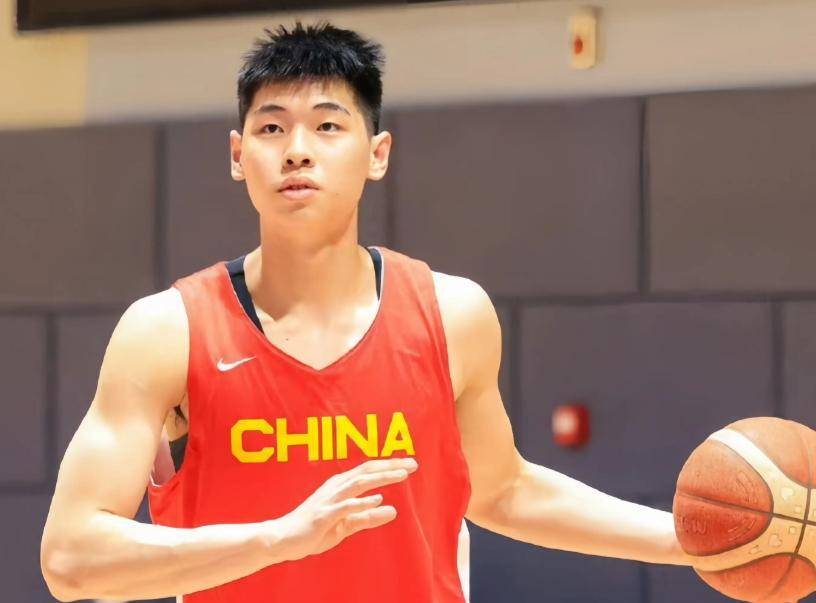 记者批崔永熙闯NBA是自不量力，广厦男篮接触桑普森，马鑫鑫重返山东男篮
