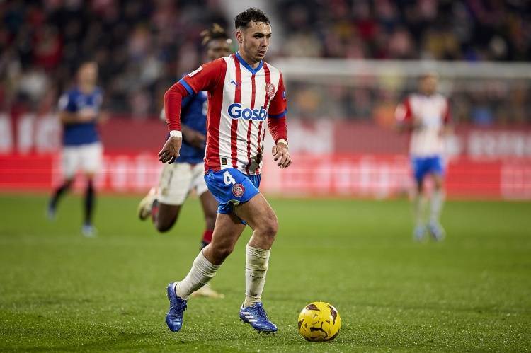 马卡：尤文、米兰、英超俱乐部有意赫罗纳右后卫马丁内斯