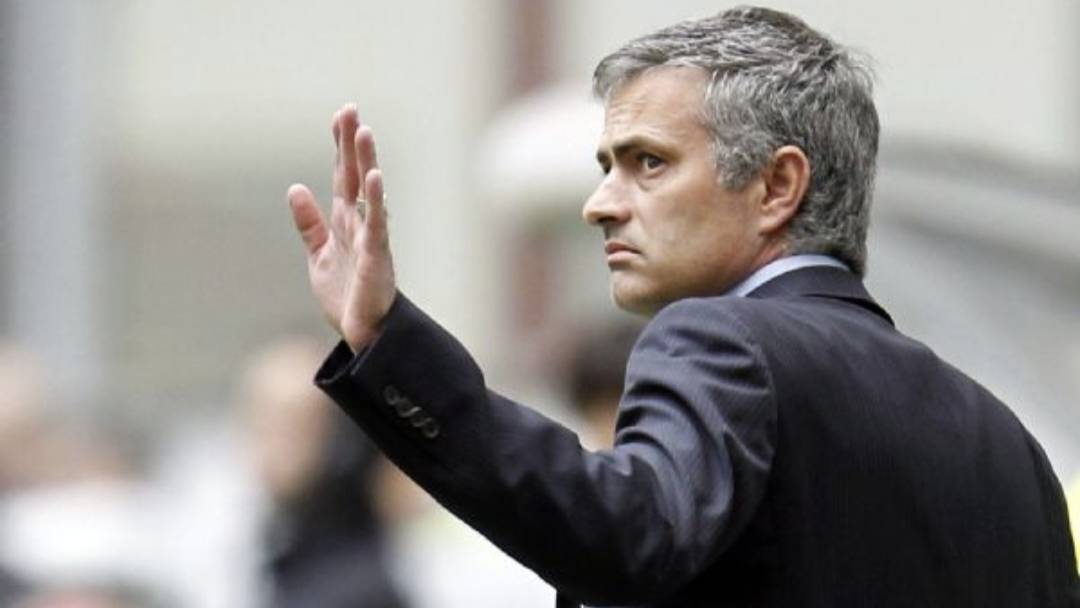 费内巴切炒掉主帅随即引强援，穆里尼奥有望执教英超西汉姆联！