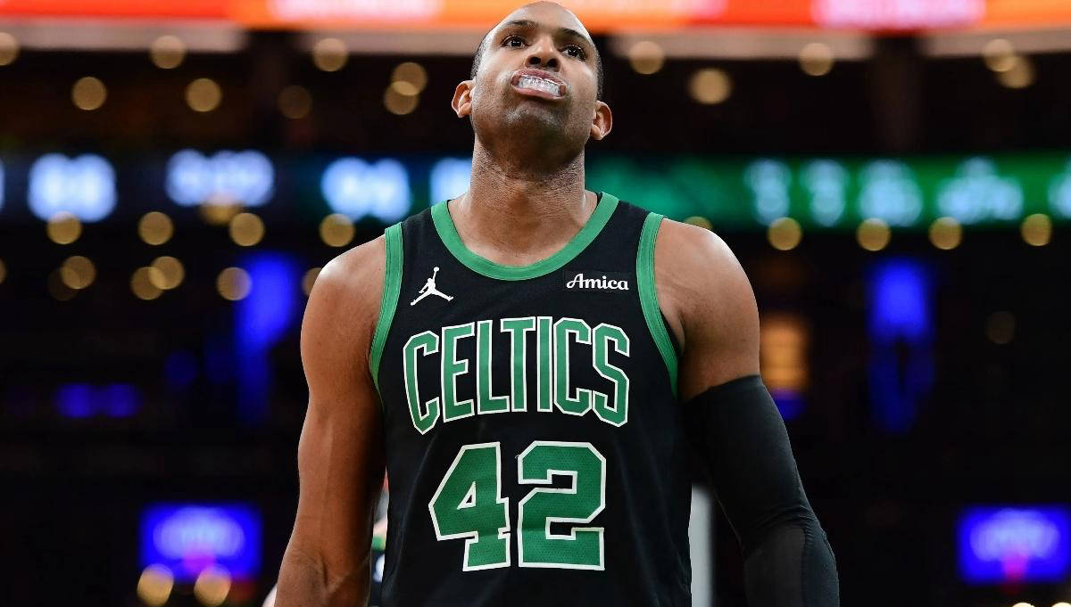 金州勇士正式签约冠军中锋艾尔霍福德！