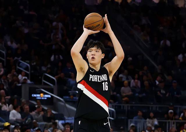 朱芳雨解析杨瀚森5大问题 希望球迷都支持小杨 建议CBA接轨国际